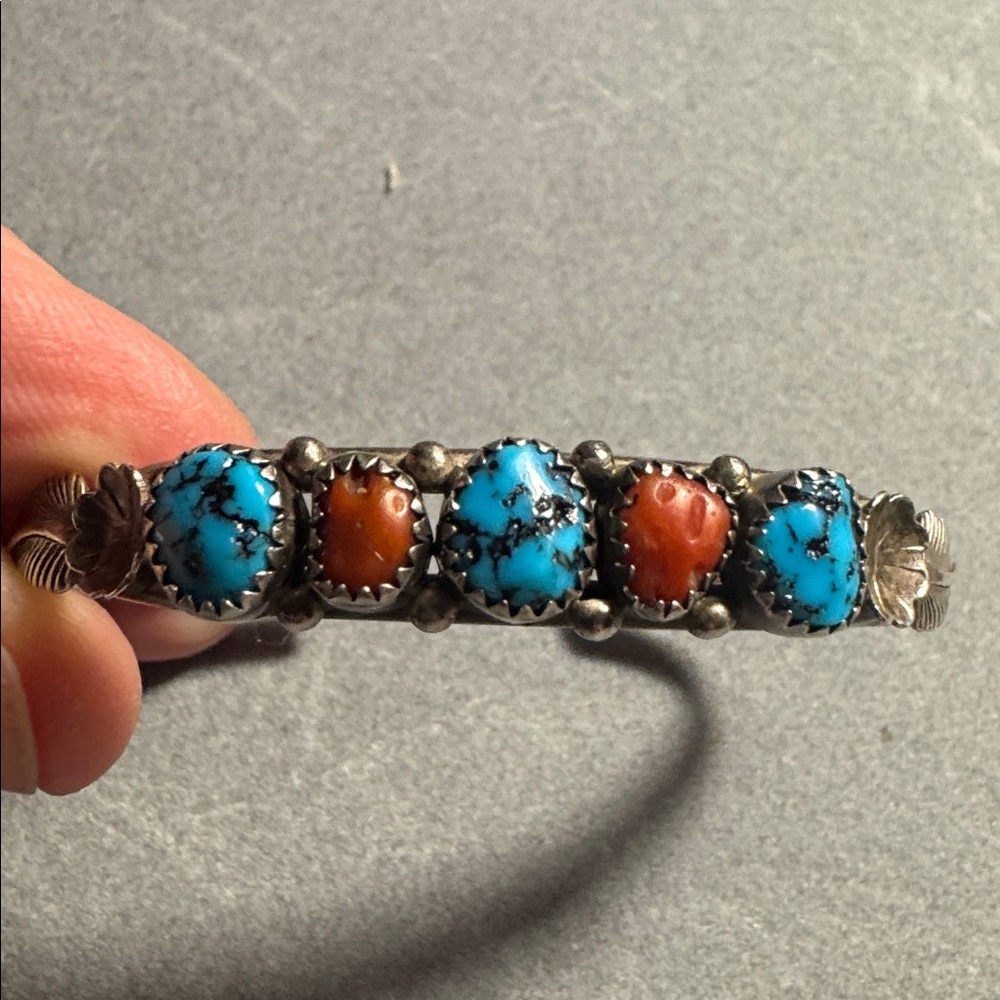 VTG Southwestern Native American Sterling Silver Cuff Turquoise & Coral mark RB - Picture 3 of 5